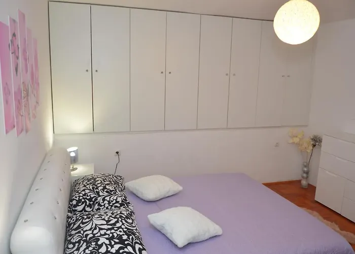 Апартаменты Ivan & Niko Шибеник