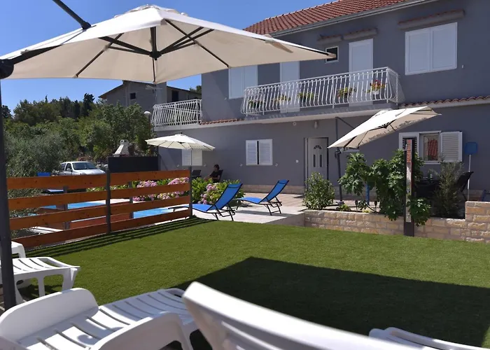 Ivan & Niko Apartment *