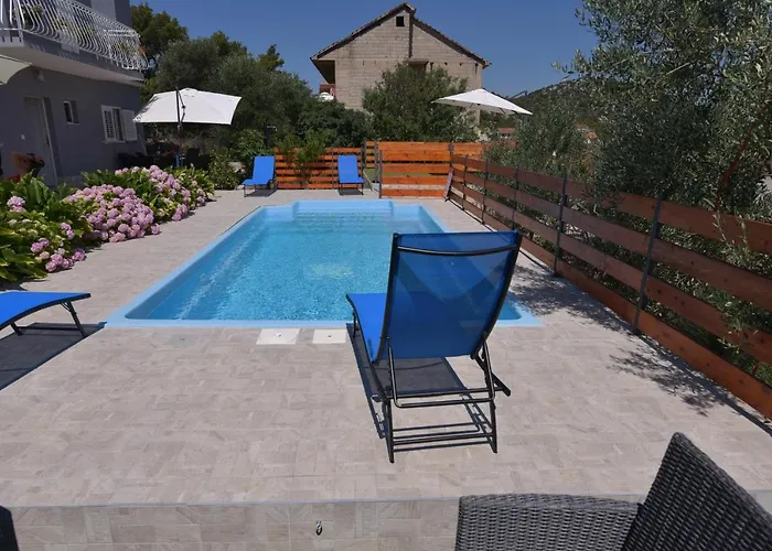 Ivan & Niko Apartment