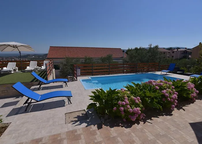 Ivan & Niko Lejlighed *